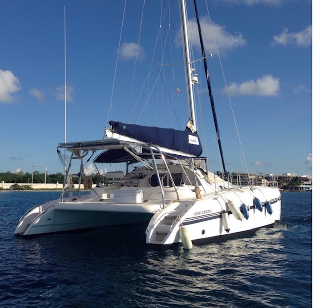 Catamaran for 25 people