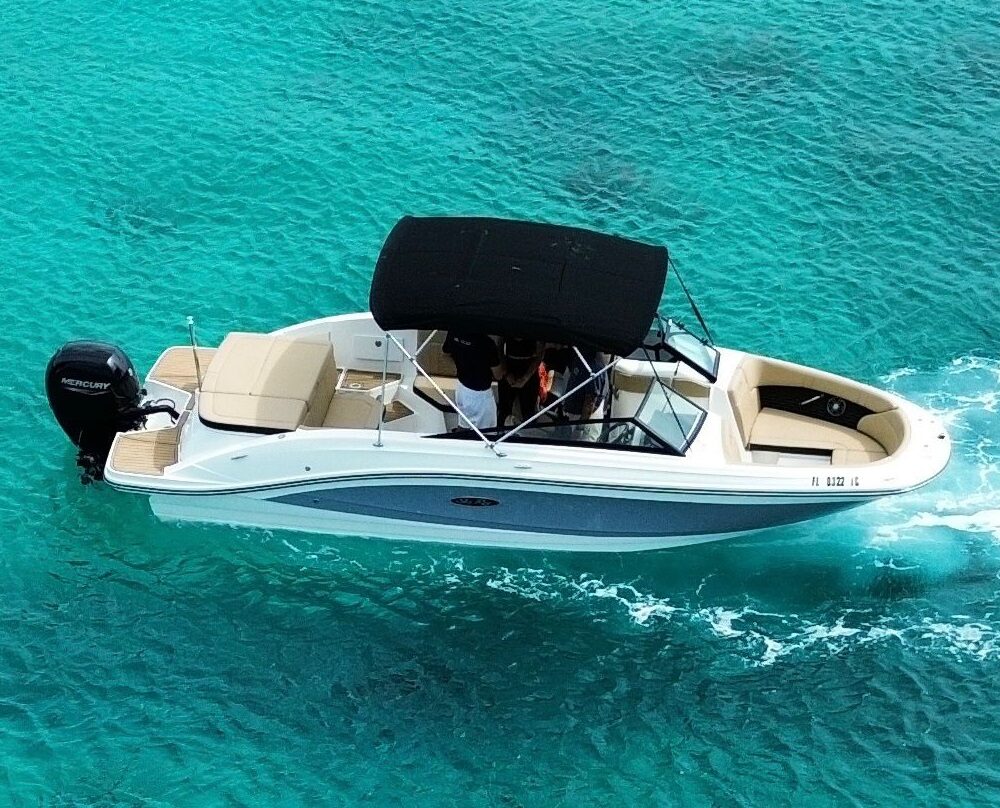 New Vessel SeaRay 23